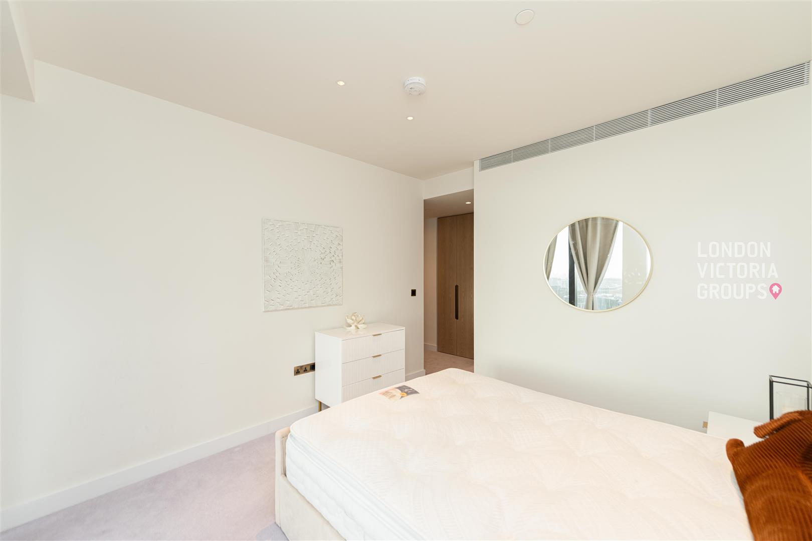 River Park Tower, 1 Nine Elms Lane, London